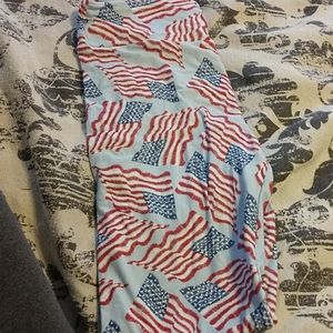 Nwot American flag lularoe leggings